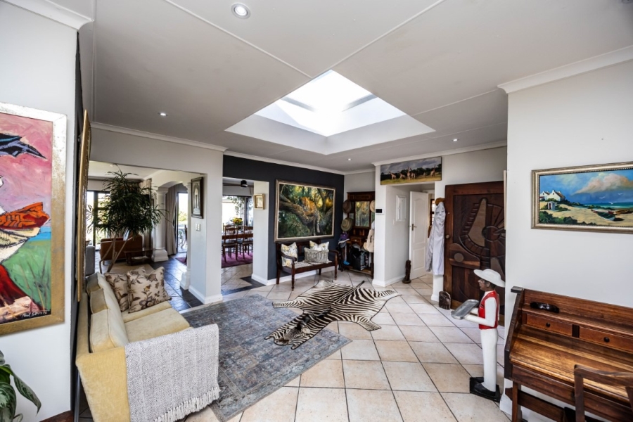 4 Bedroom Property for Sale in Beacon Bay Eastern Cape